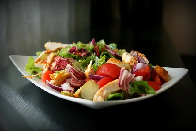 Comment Intégrer des Repas Préparés dans Votre Plan Alimentaire